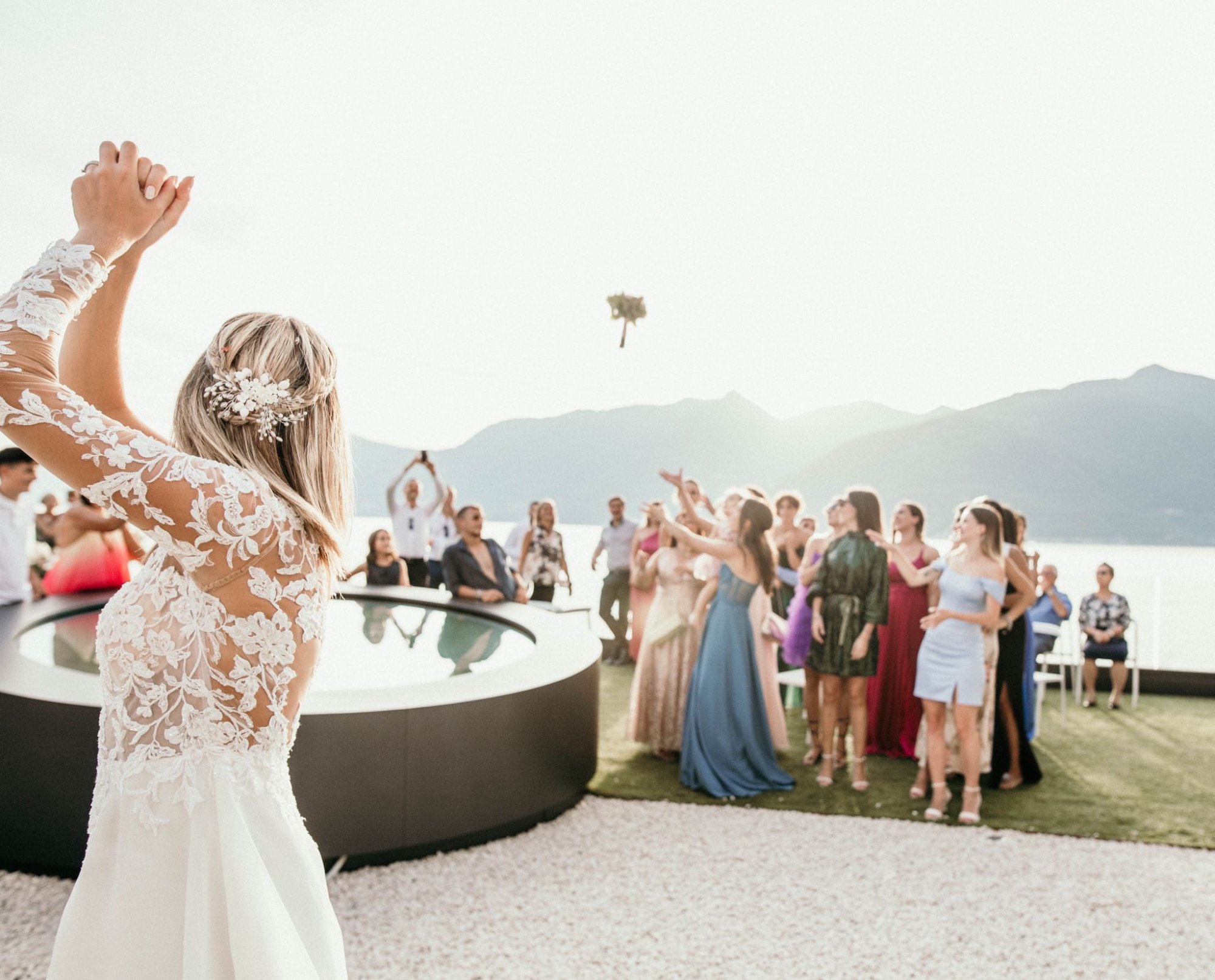 Matrimonio sul Lago Maggiore — acconciatura sposa Armonì